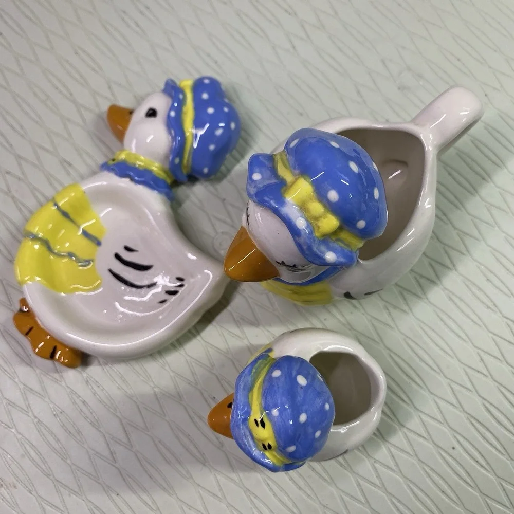 Vintage Set-4 Ceramic Ducks Wearing Bonnets. Creamer,Spoon Rest,Toothpick Holder